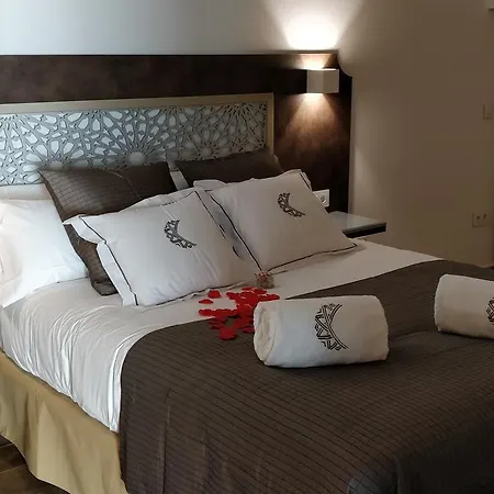 Patios Del Orfebre Guest house *