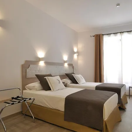 奥夫布雷庭院酒店