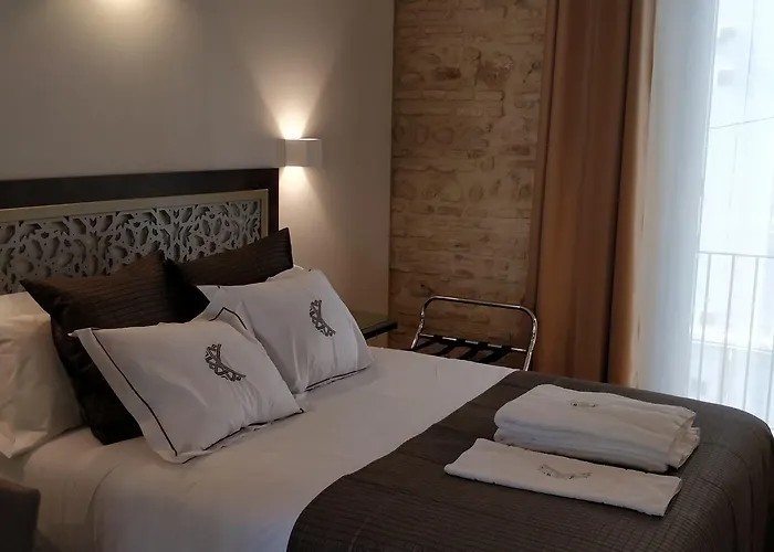 奥夫布雷庭院酒店 * 科爾多瓦