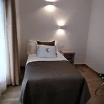 Πανσιόν Patios Del Orfebre *